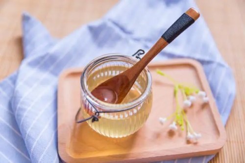 夏季喝蜂蜜水的养生好处，让你更健康